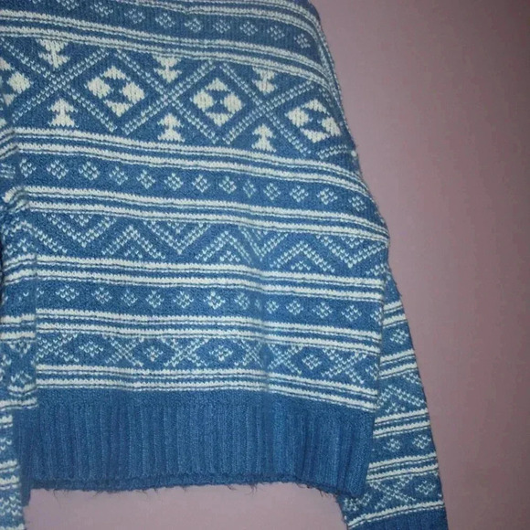 American Eagle Crew Sweater Medium - Picture 11 of 13